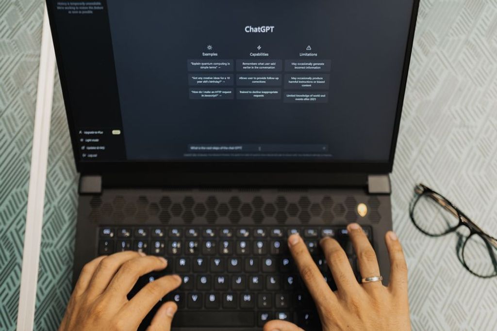 Matheus Bertelli באתר PEXELS chatgpt